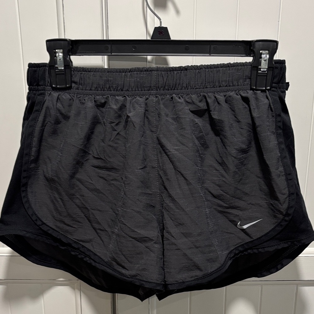 Nike Women's Charcoal Athletic Shorts SZ M